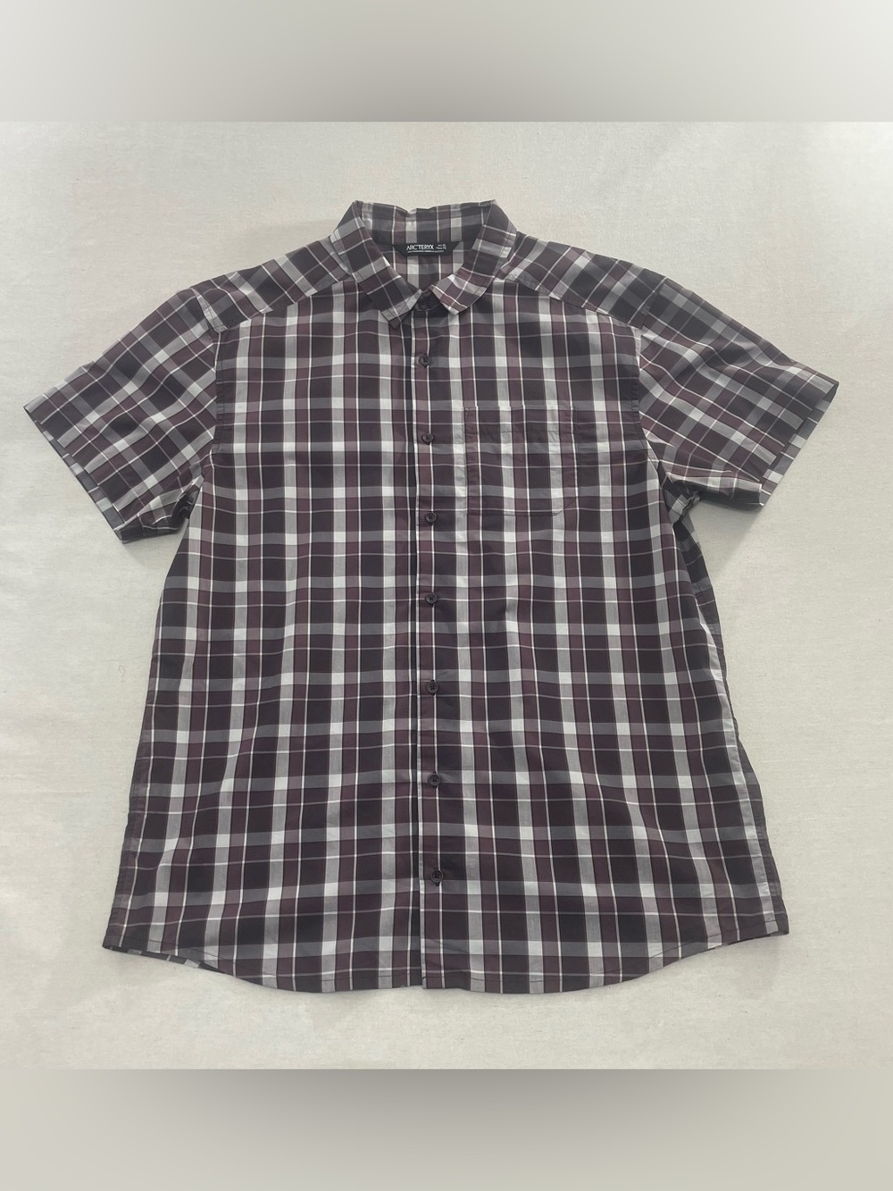 Arc'teryx Shirt Men's XL Brohm SS Burgundy Purple Plaid Button Up Outdoors 17217